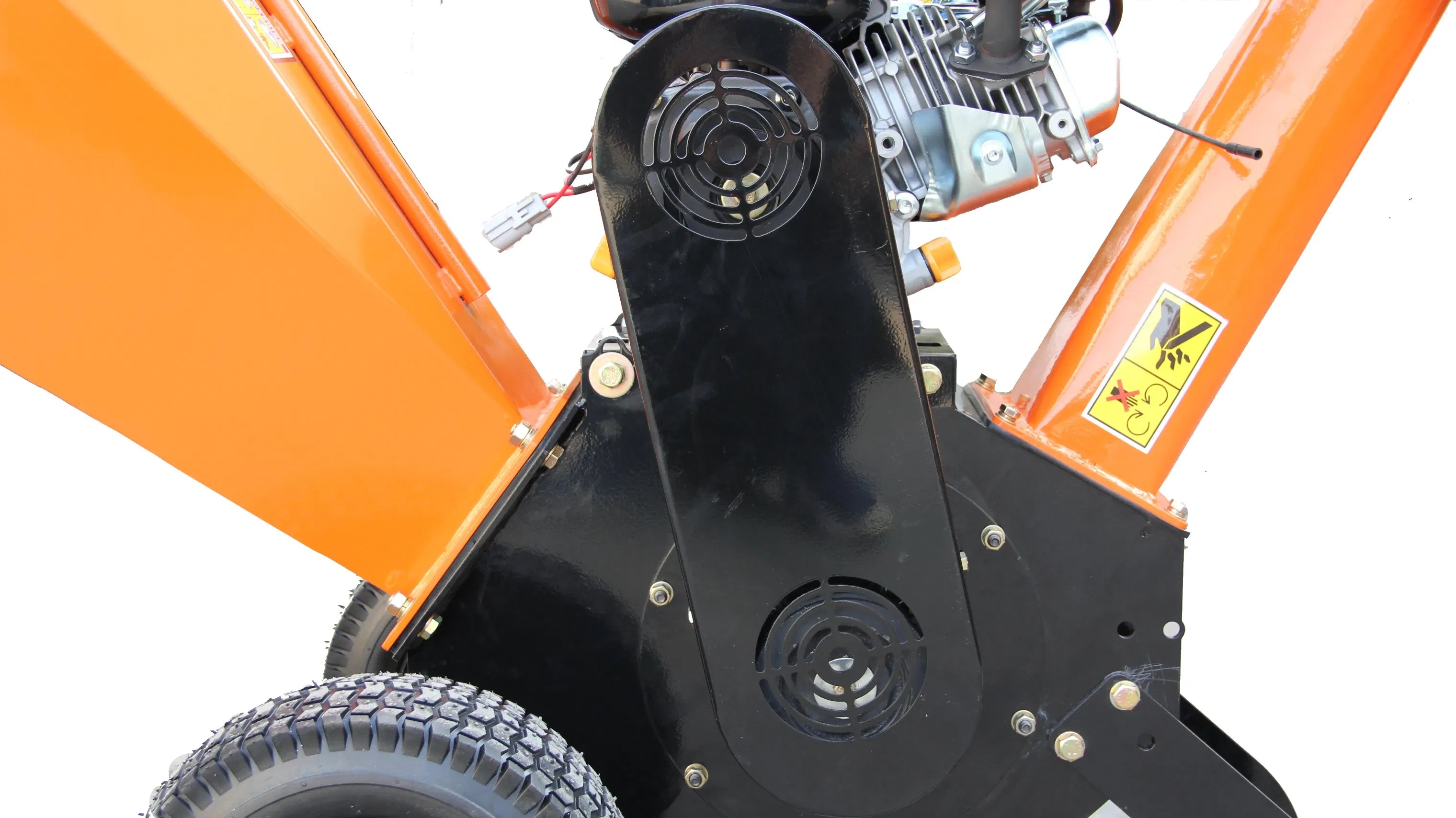 Versatile gasoline Powered Wood Chipper Sharp Blades, Strong Torque, Excellent Chip Quality