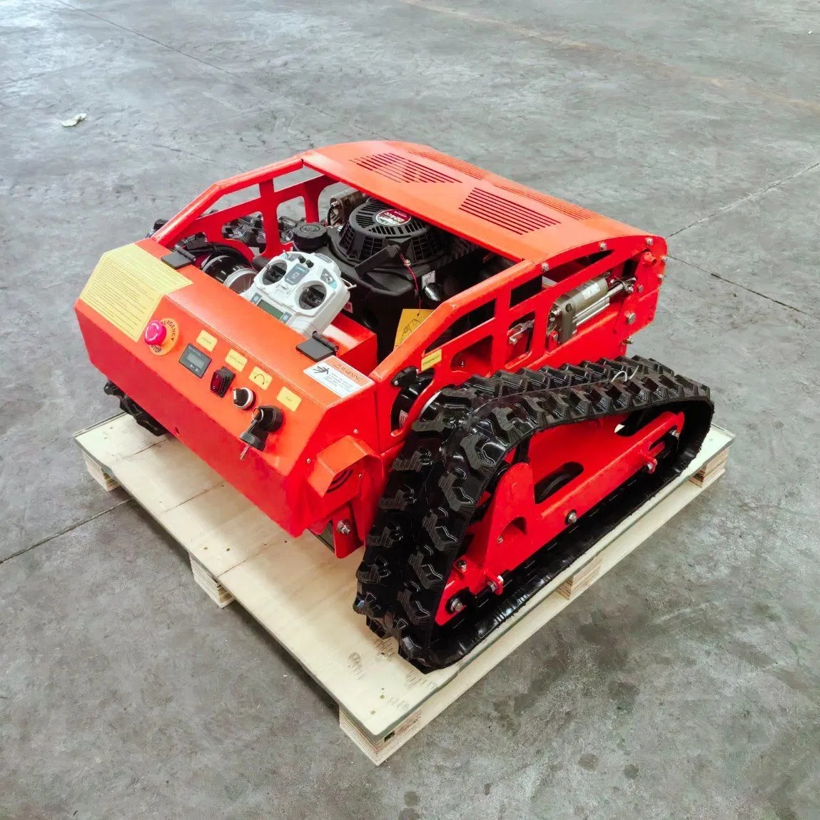 CE Certified Remote Lawn Mower Weeding Efficiently Mowing Grass