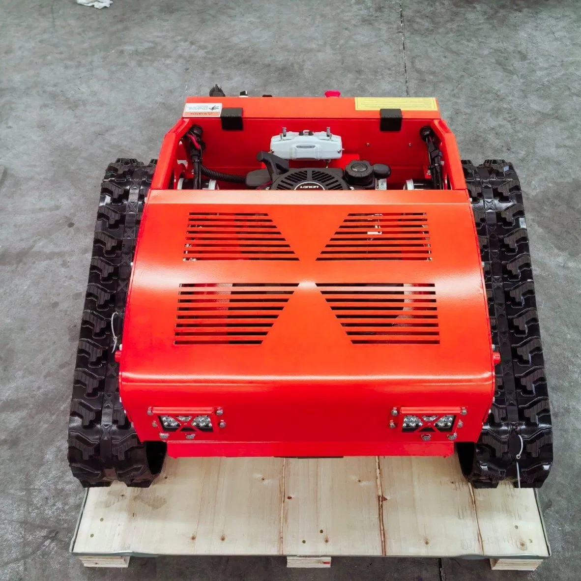 CE Certified Remote Lawn Mower Weeding Efficiently Mowing Grass
